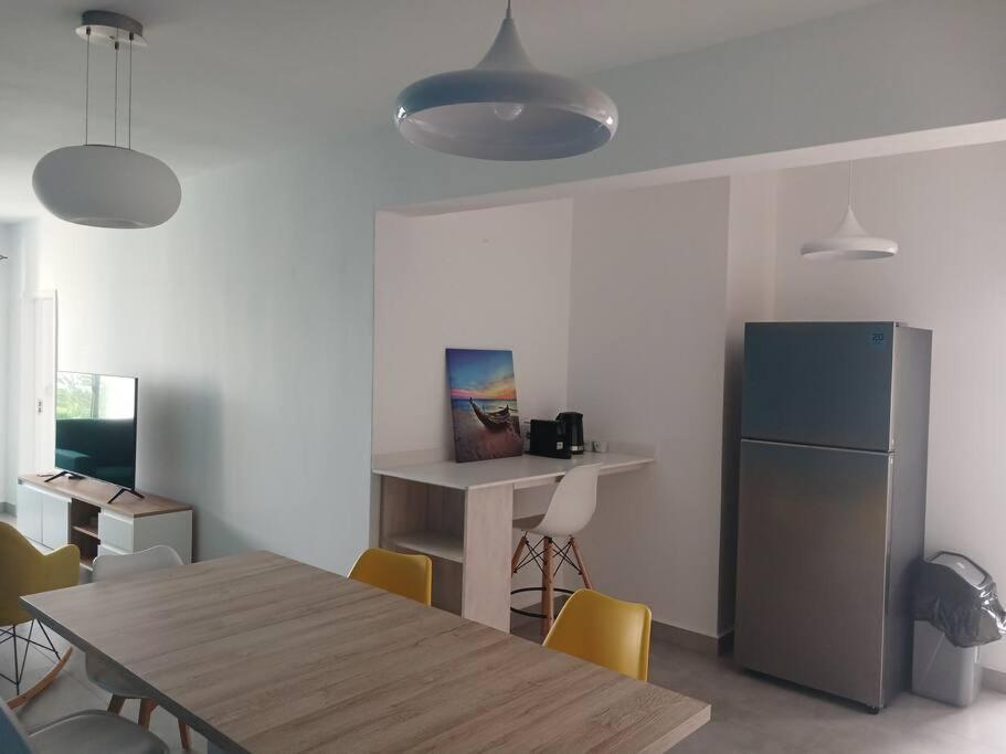 Grand Appartement Contemporain Sur Flic En Flac Proche De La Plage Esterno foto